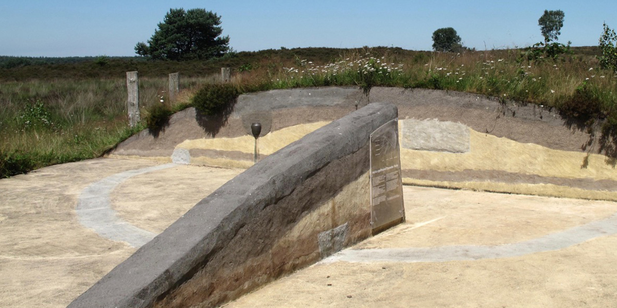 Replica van een grafheuvel tussen Elspeet en Vierhouten